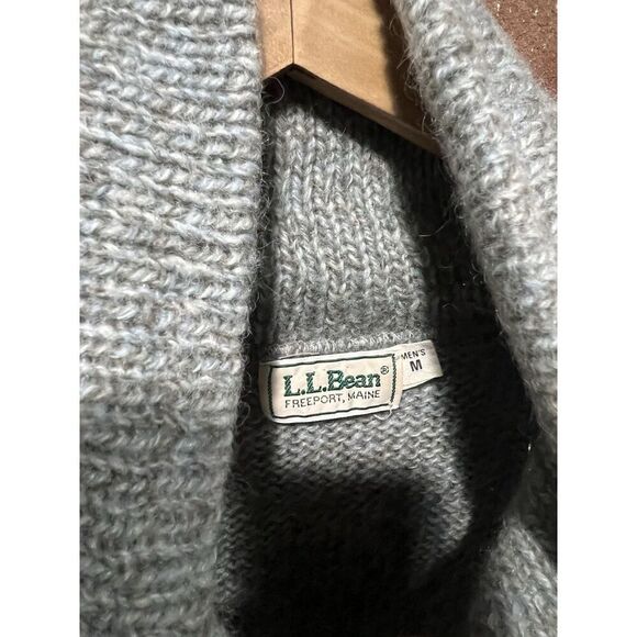 Vintage LL Bean Mens Gray Knit Long Sleeve Pullover Cowl Neck Size Medium Wool - Picture 3 of 3